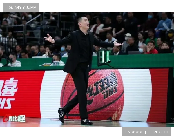 少帅杨鸣夺冠后平静异常，称教练组假期首要任务是学习进修